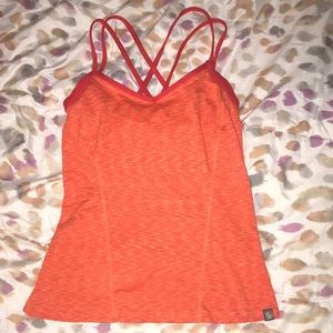 The North Face tank🧡